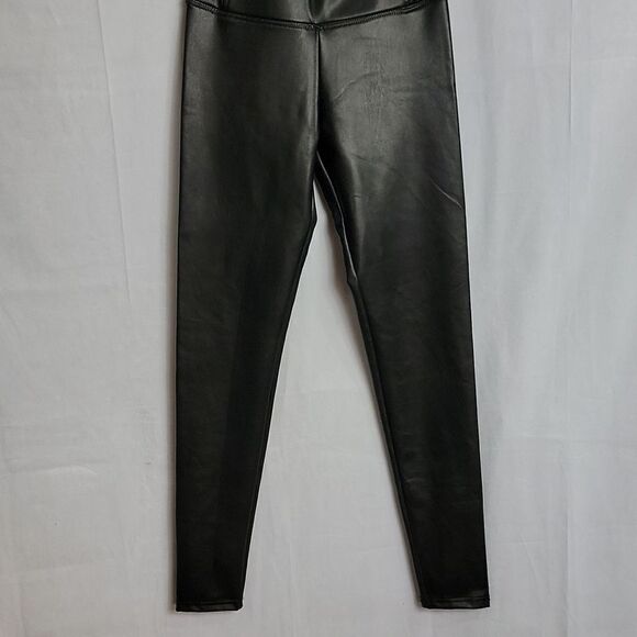 🖤5/$20🖤 HONEY PUNCH.. faux leather pants.. - Picture 2 of 13